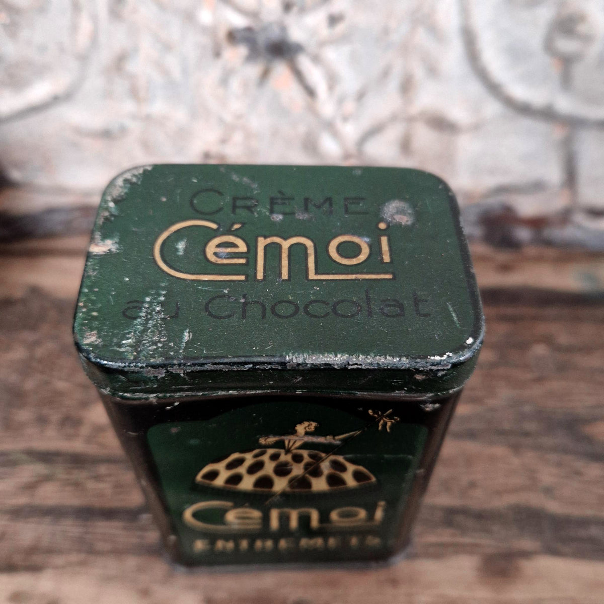 Vintage "Cémoi - Chocolate dessert cream" tin