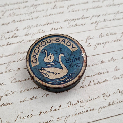 Ancienne boîte publicitaire « Cachou Bady »