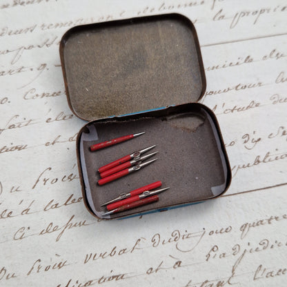 Boîte d’aiguilles de phonographe « Ours Blanc »