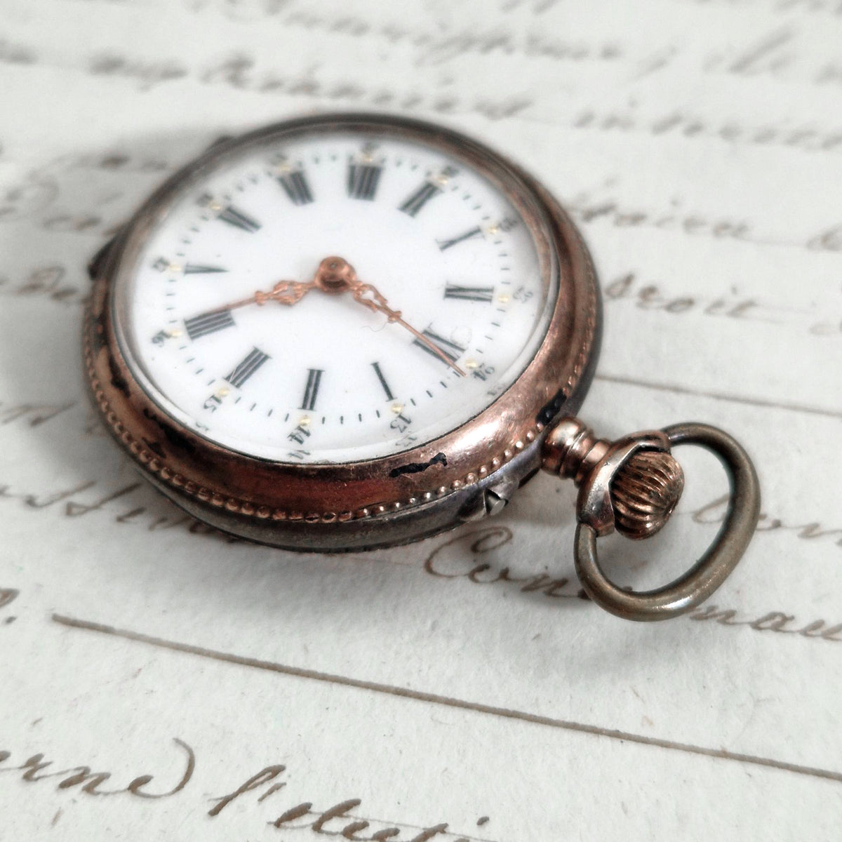 Ancienne montre de col fonctionnelle - Début XXe siècle