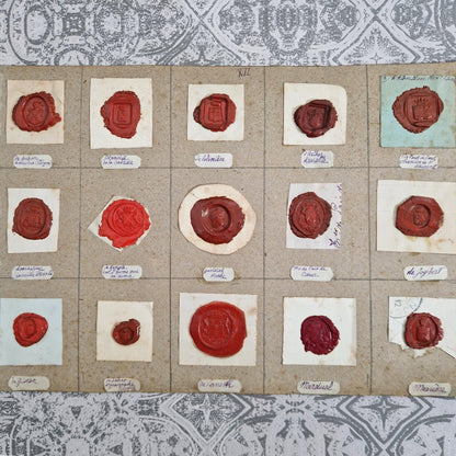 Collection de cachets anciens - Armoiries et blasons en cire