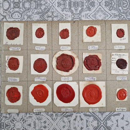 Planche de sceaux - Grands cachets rouges anciens