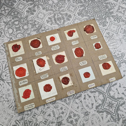 Collection de 15 cachets en cire - Blasons et écus couronnés