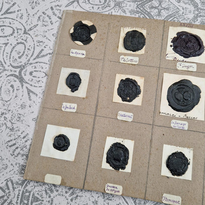 Collection of 15 seals - Black wax and purple shades