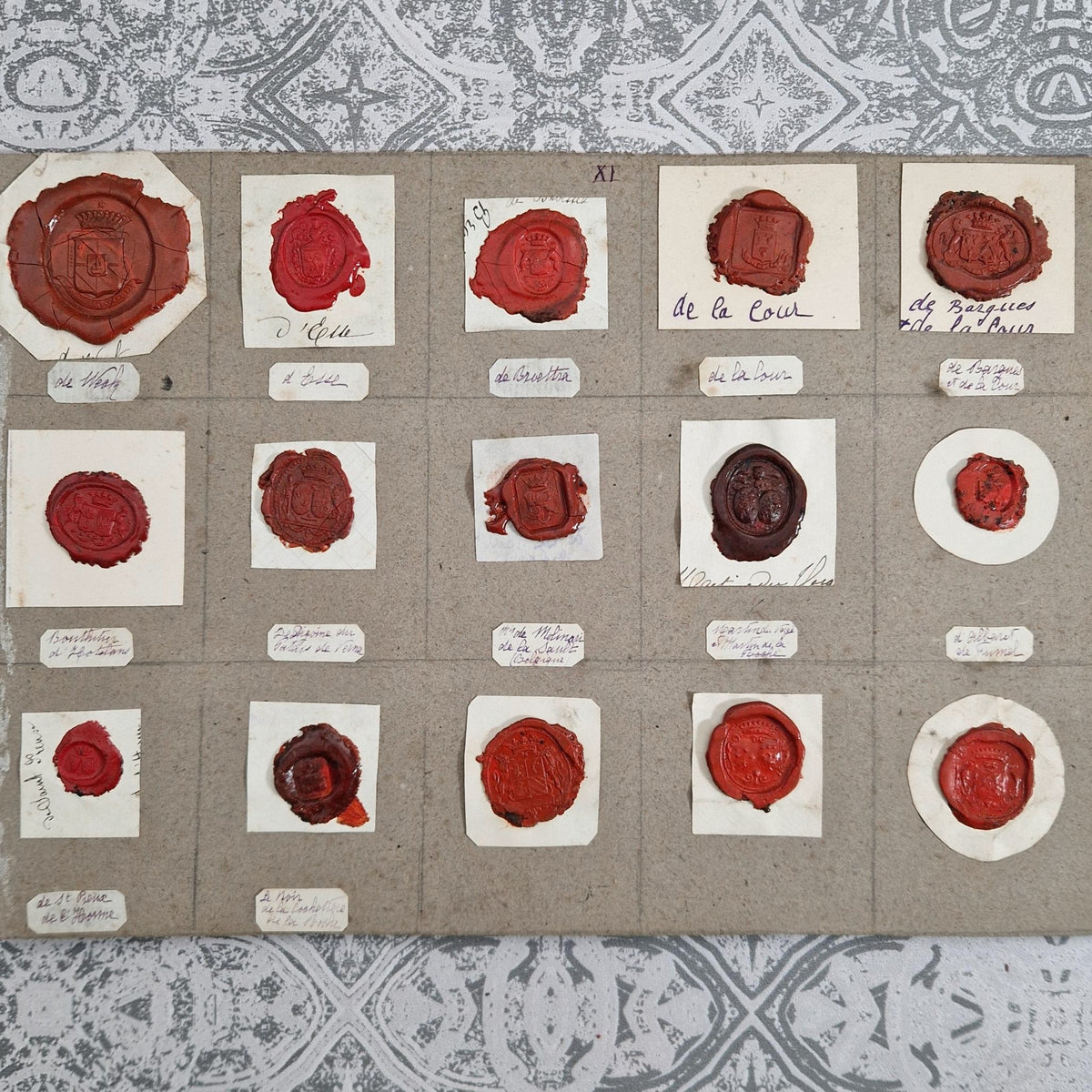 Plate of armorial seals and ancient coats of arms