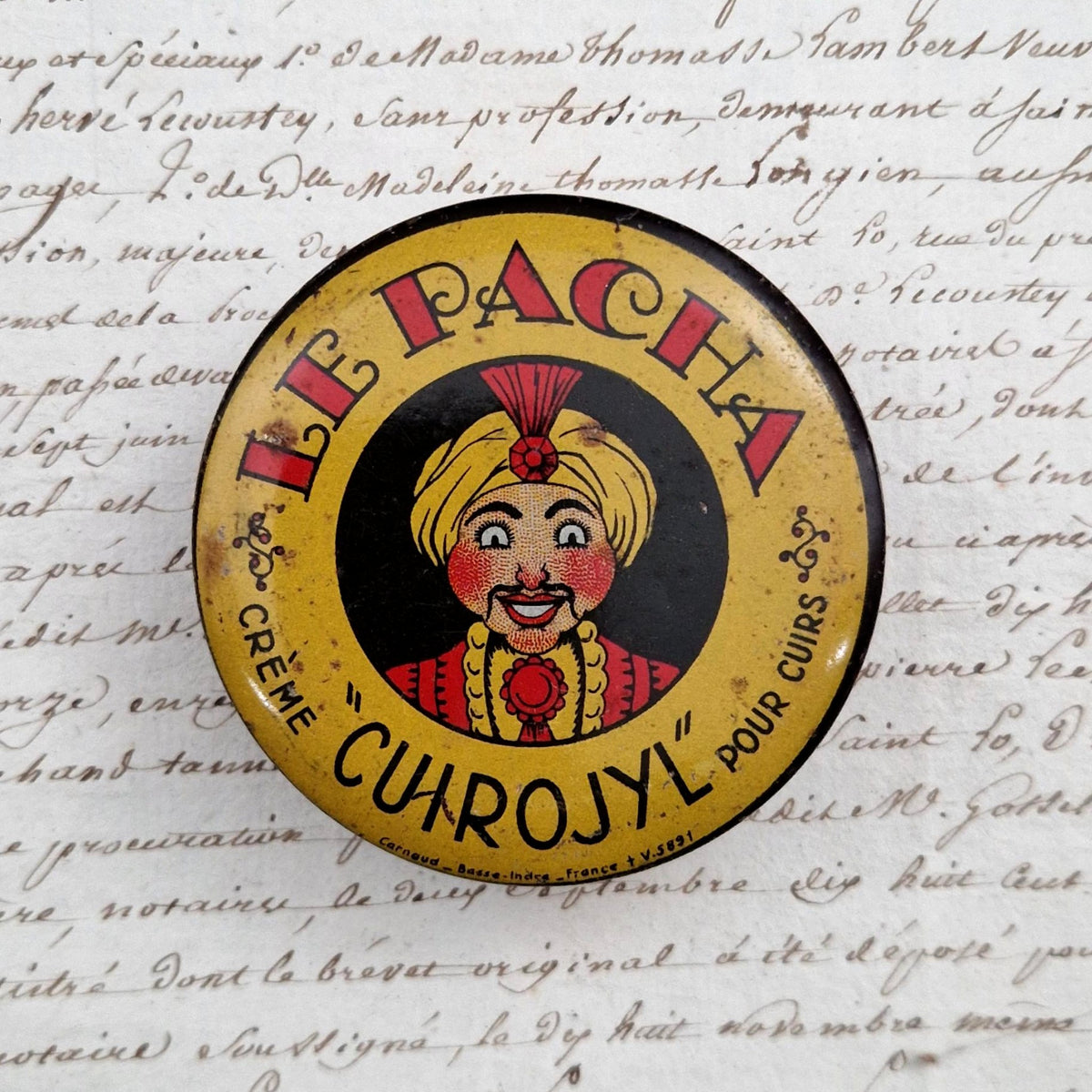 Rare Le Pacha cream shoe polish tin - Issoudun