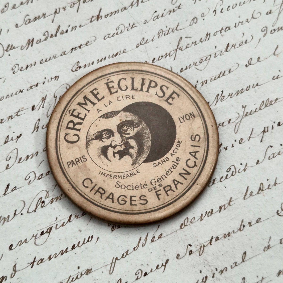 Miroir de poche publicitaire Crème Éclipse n&b