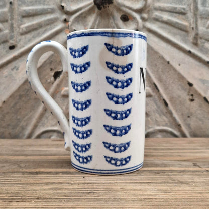 Chope d’archer n° 20 à festons bleus - Faïencerie de Nimy