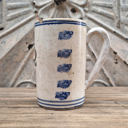 Chope d’archer n° 2 en faïence à décor bleu - XIXe siècle