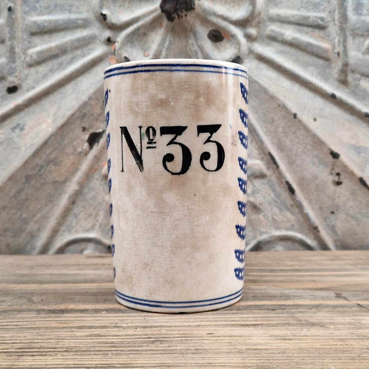 Chope d’archer n° 33 à décor bleu - Faïencerie de Nimy