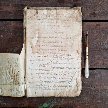 Registre manuscrit à l’encre et parchemin – Fin XVIIe / début XVIIIe siècle