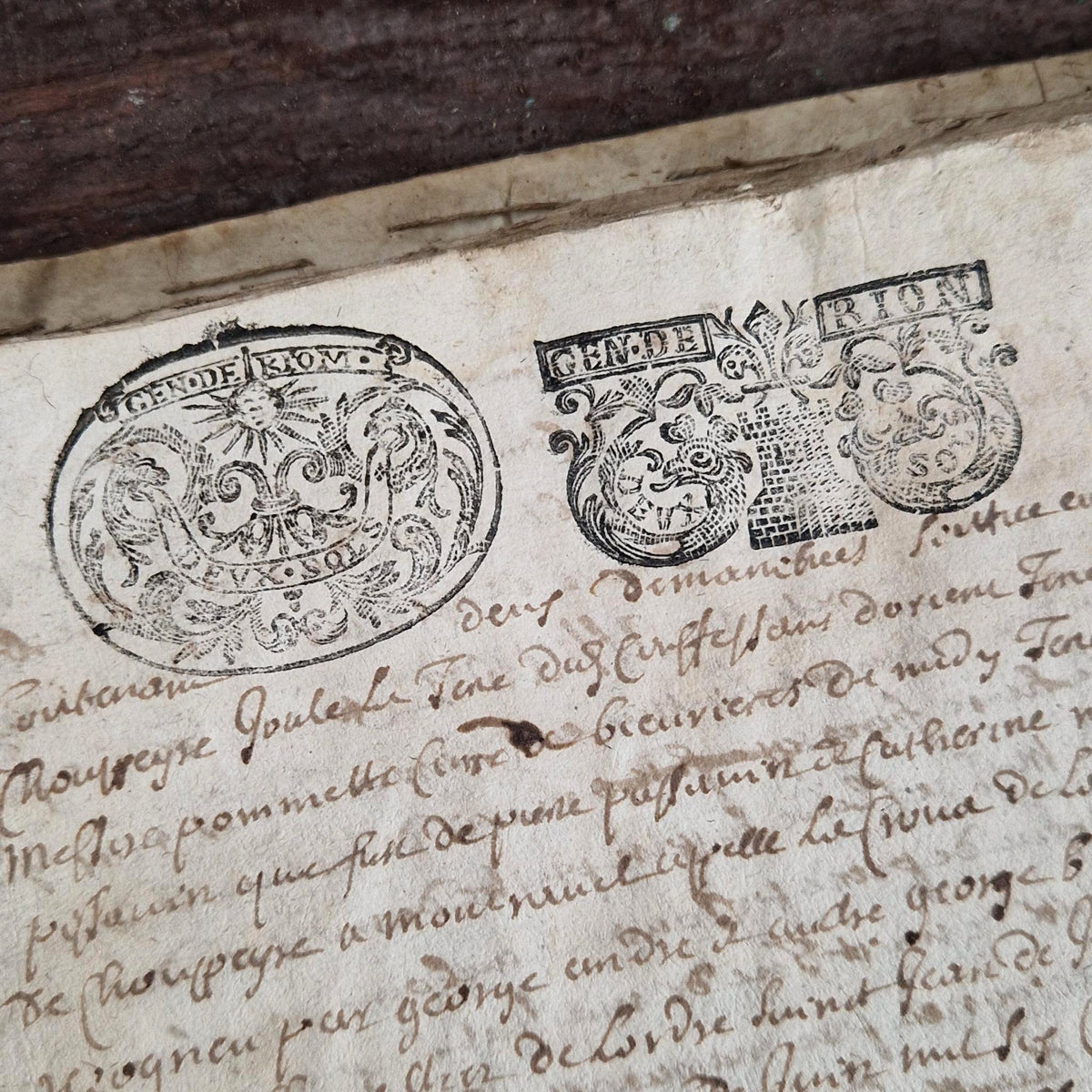 Registre manuscrit à l’encre et parchemin – Fin XVIIe / début XVIIIe siècle