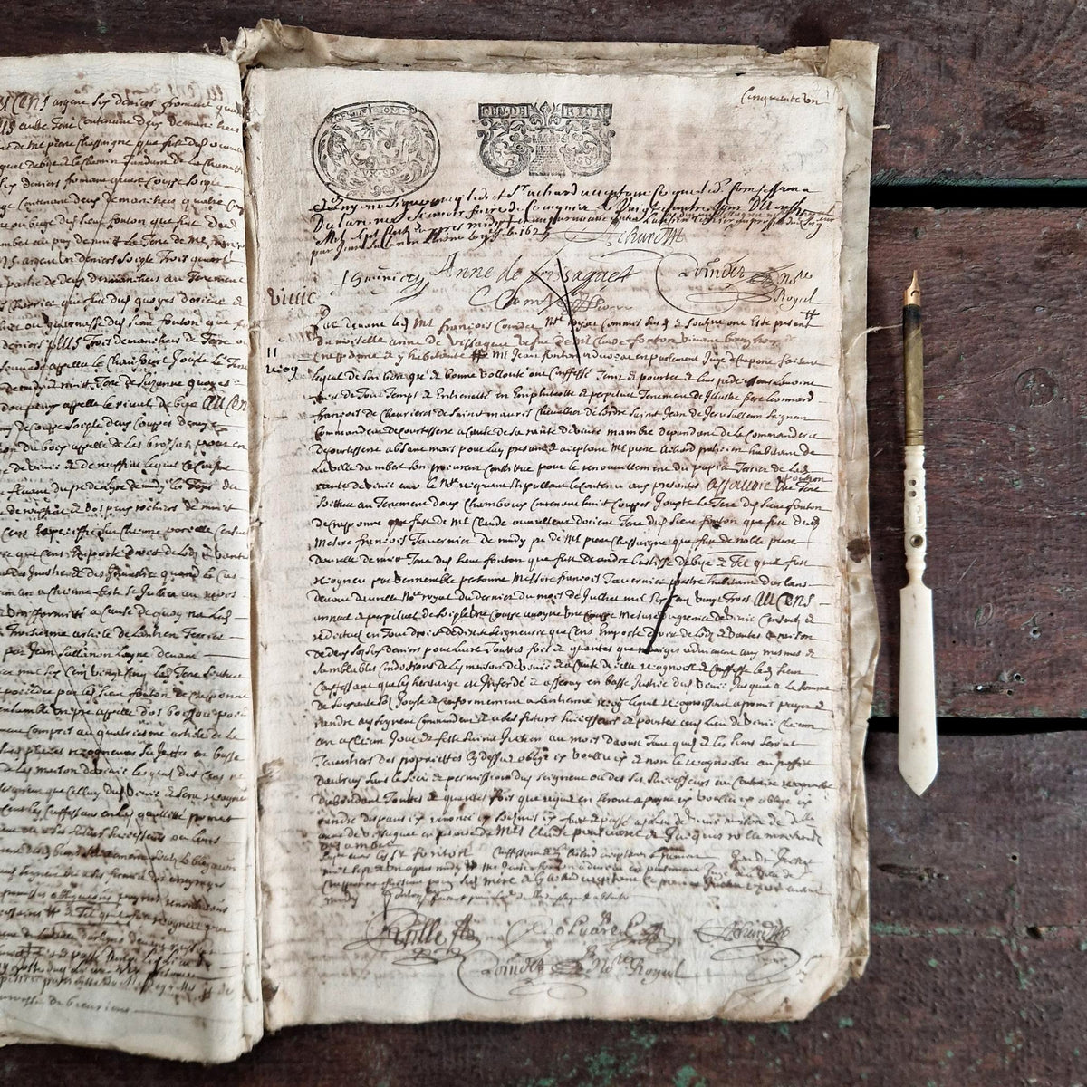 Registre manuscrit à l’encre et parchemin – Fin XVIIe / début XVIIIe siècle