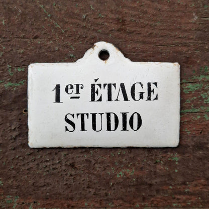 Enamel sign “1st floor – Studio” – Early 20th century