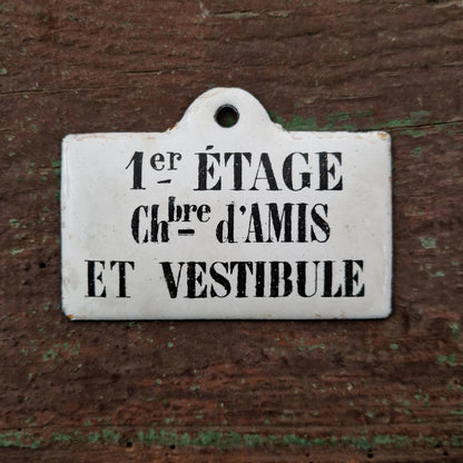 Enamel sign “Guest room and vestibule – 1st floor”