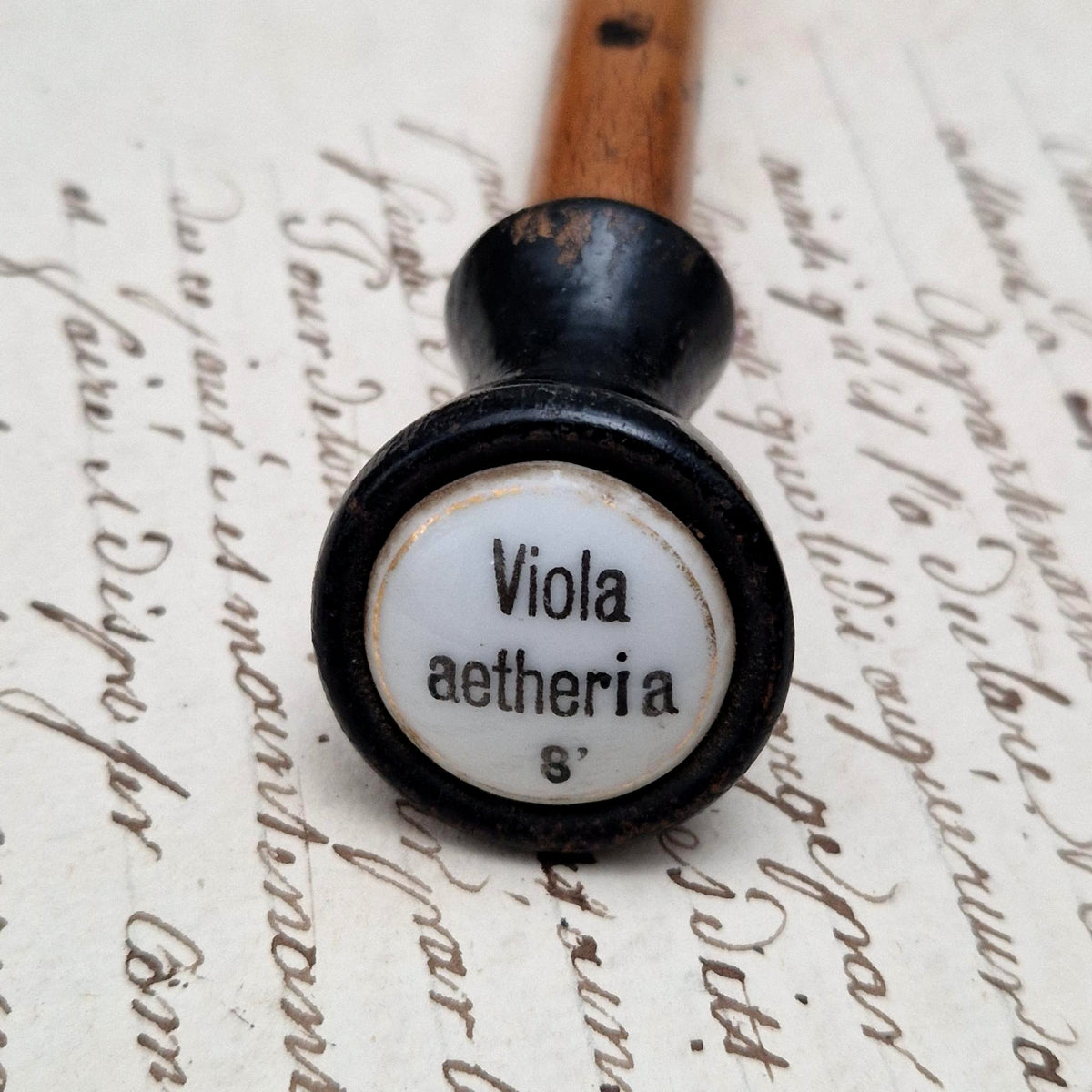 Tirette d’orgue avec bouton émaillé « Viola aetheria »
