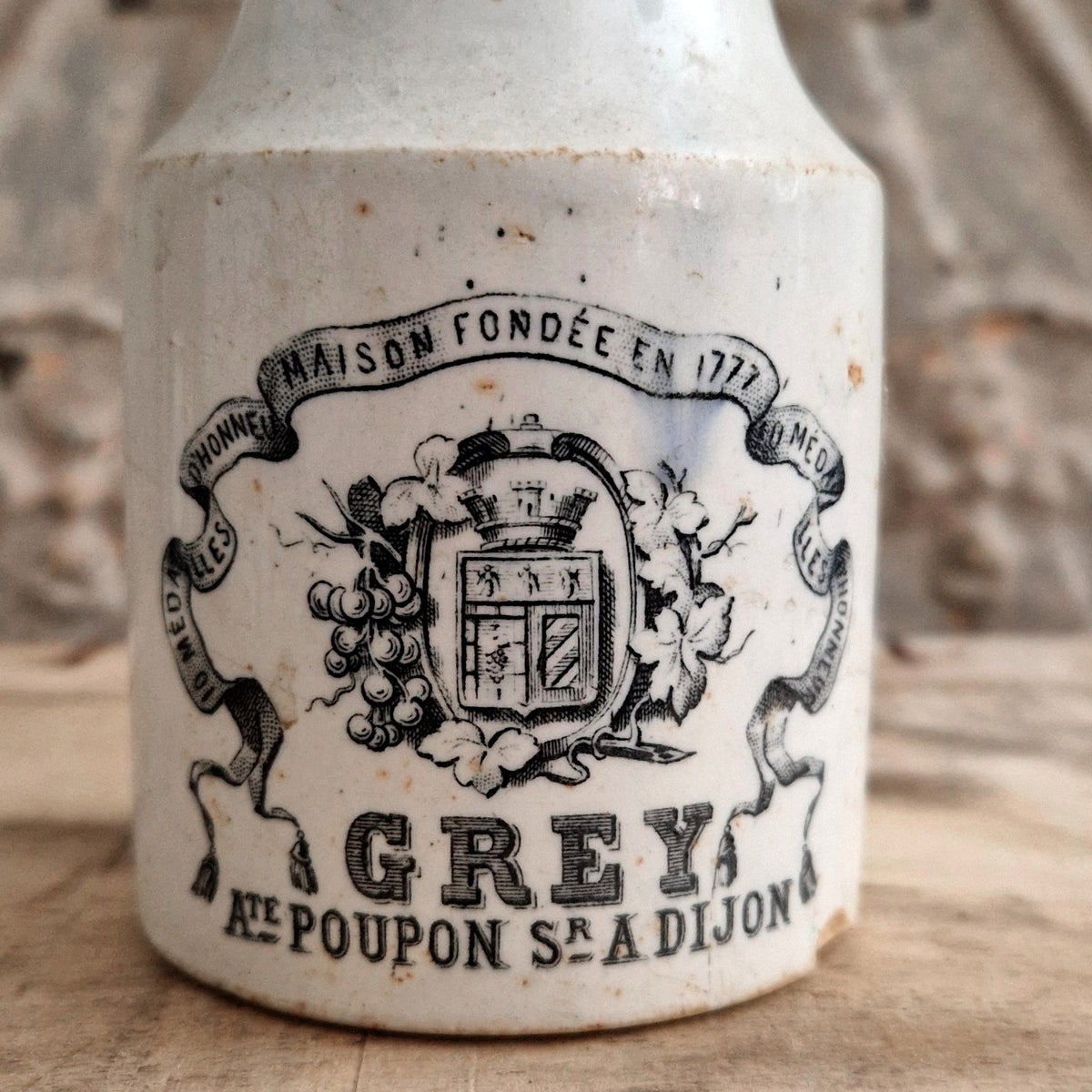 Grey Mustard Pot - Armes de Dijon - Creil & Montereau - 1877 / 1888