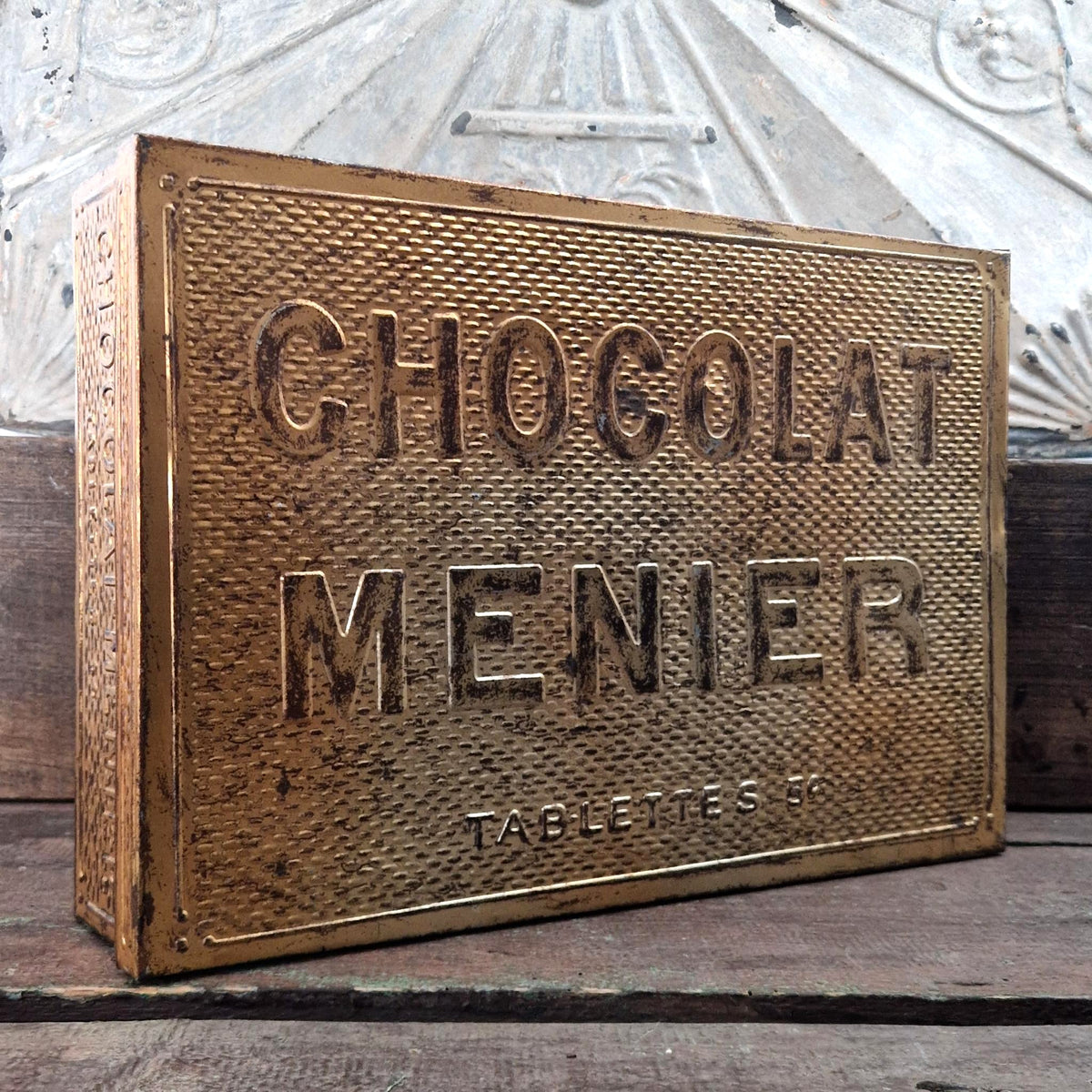 Boîte ancienne Chocolat Menier XXL - Tôle dorée