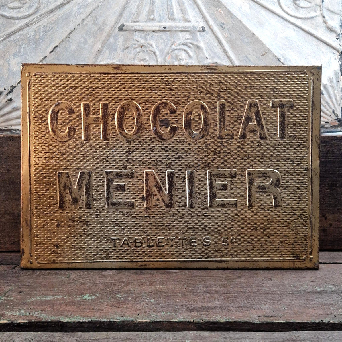 Boîte ancienne Chocolat Menier XXL - Tôle dorée
