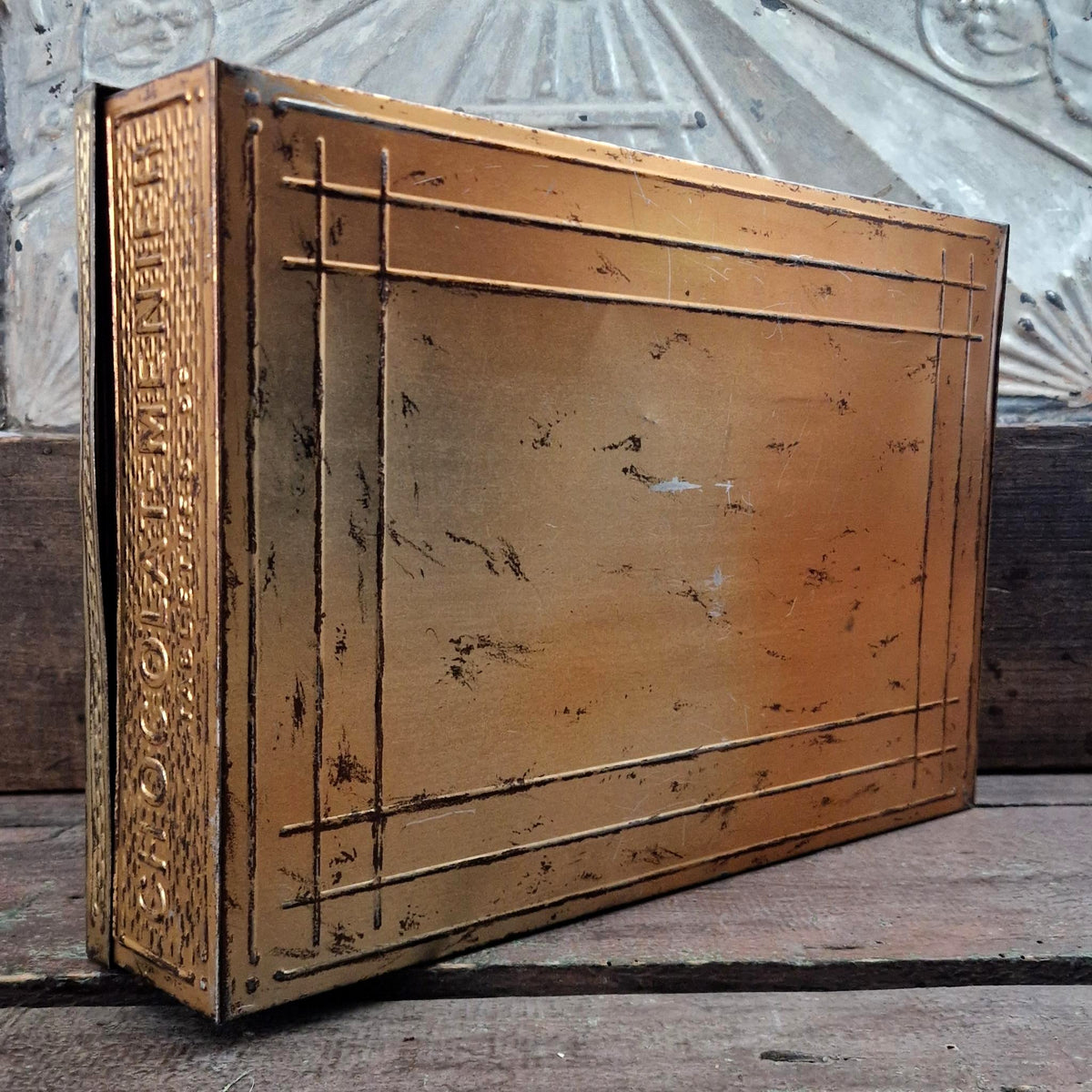 Boîte ancienne Chocolat Menier XXL - Tôle dorée