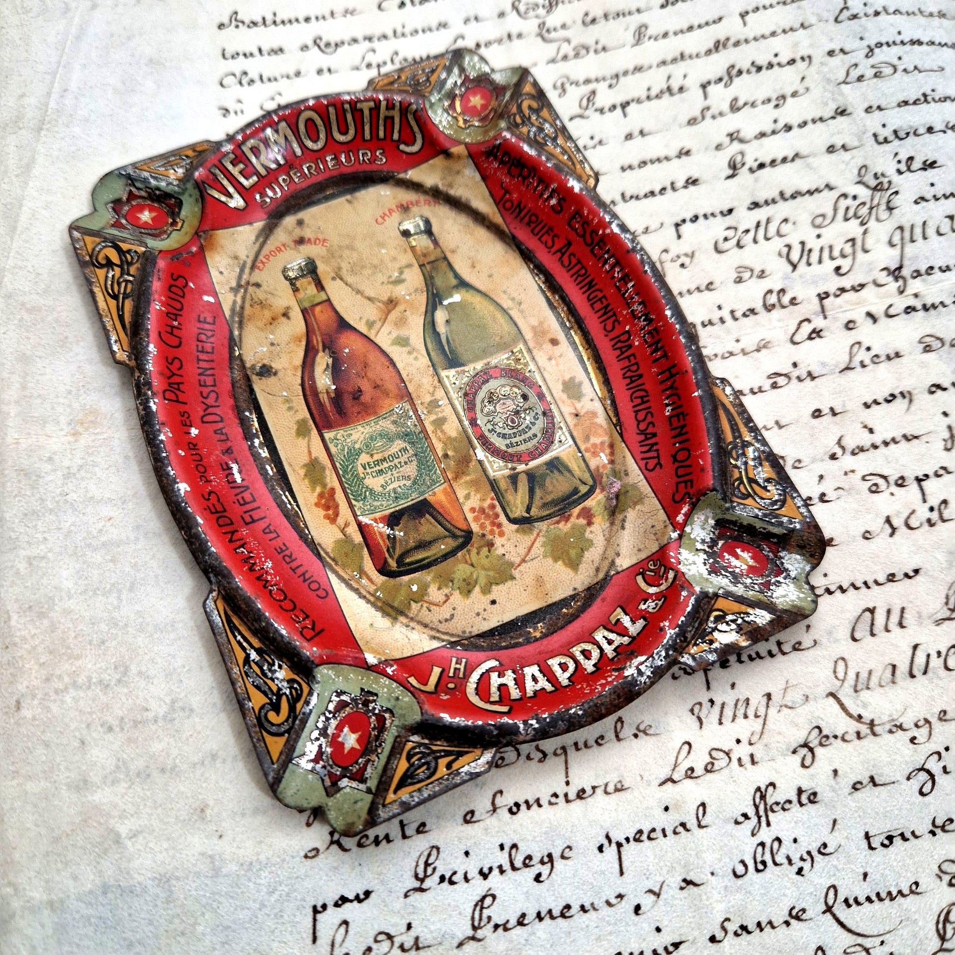 Ancien cendrier en tole publicitaire Vermouths