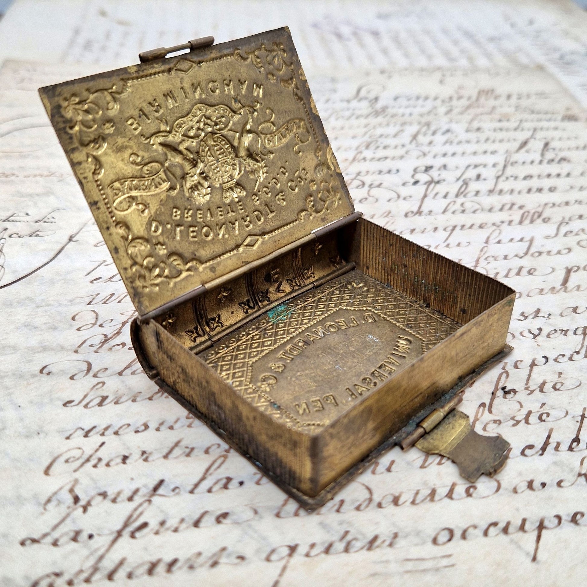 Antique Leonardt Pen Nib Box