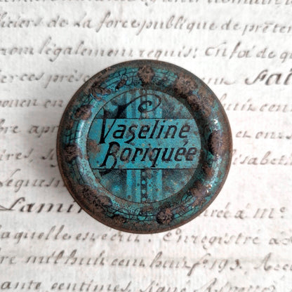 Boite ancienne vaseline boriquee