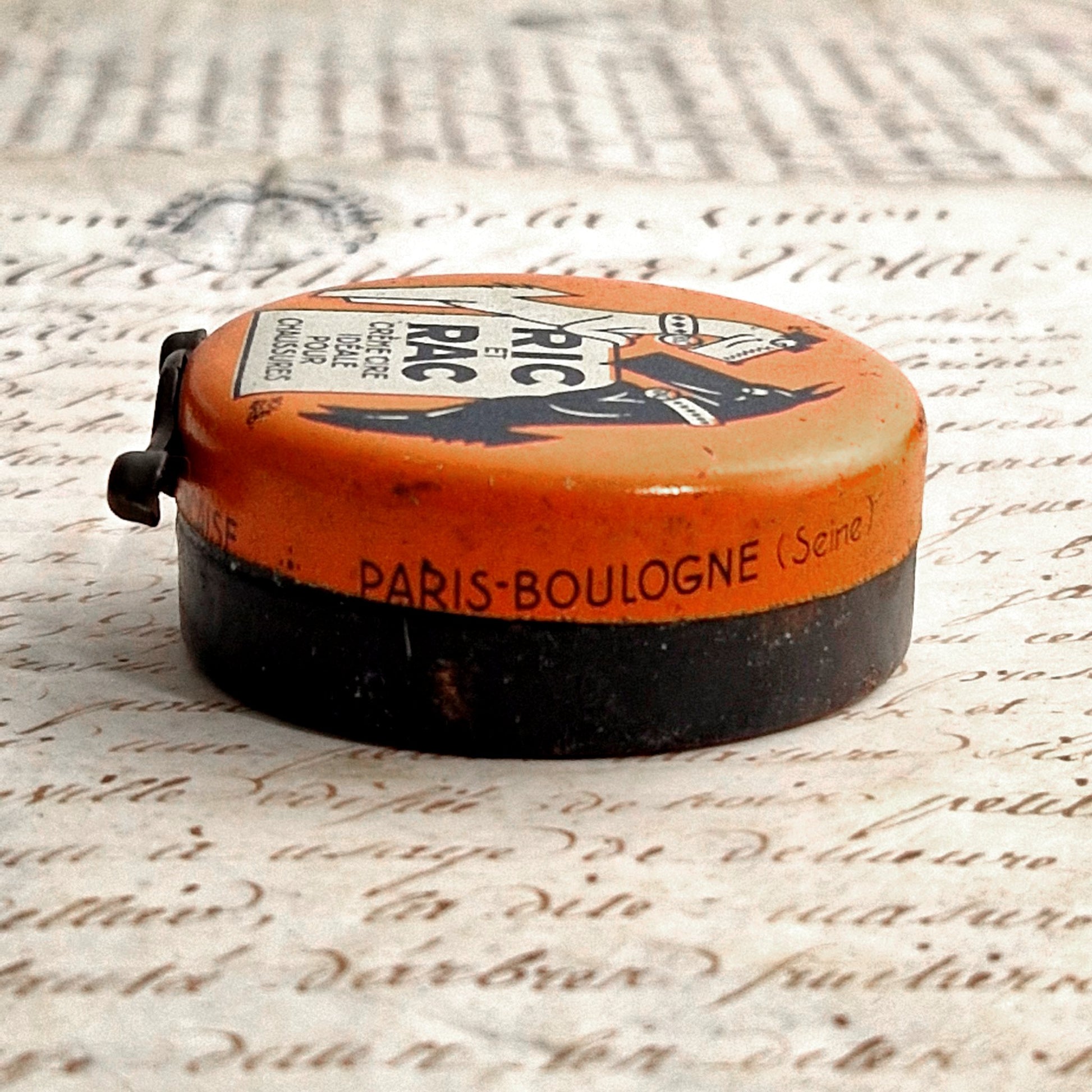 Boite en tole RIC et RAC creme cire