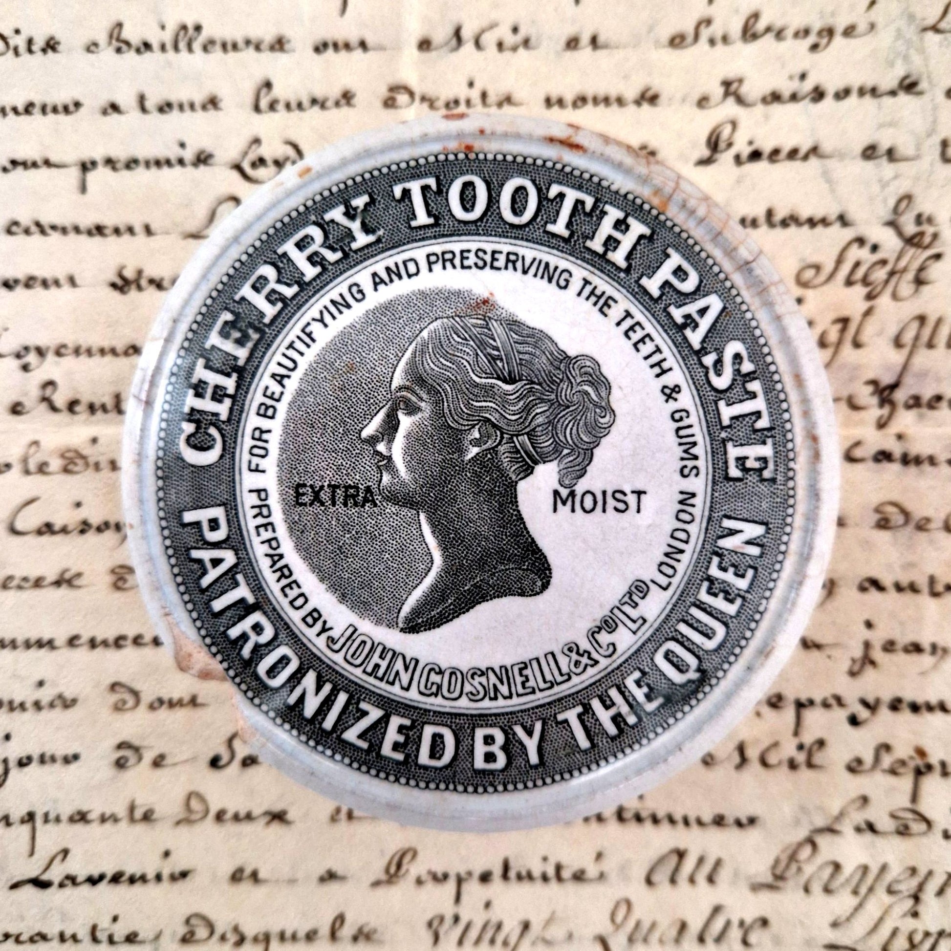 Enameled ceramic pot cherry tooth paste