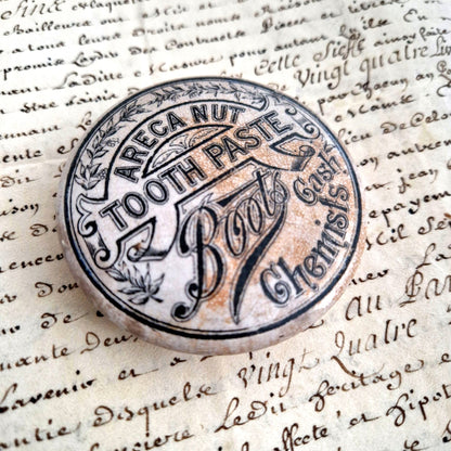 Enamelled ceramic pot Boots areca nut tooth paste