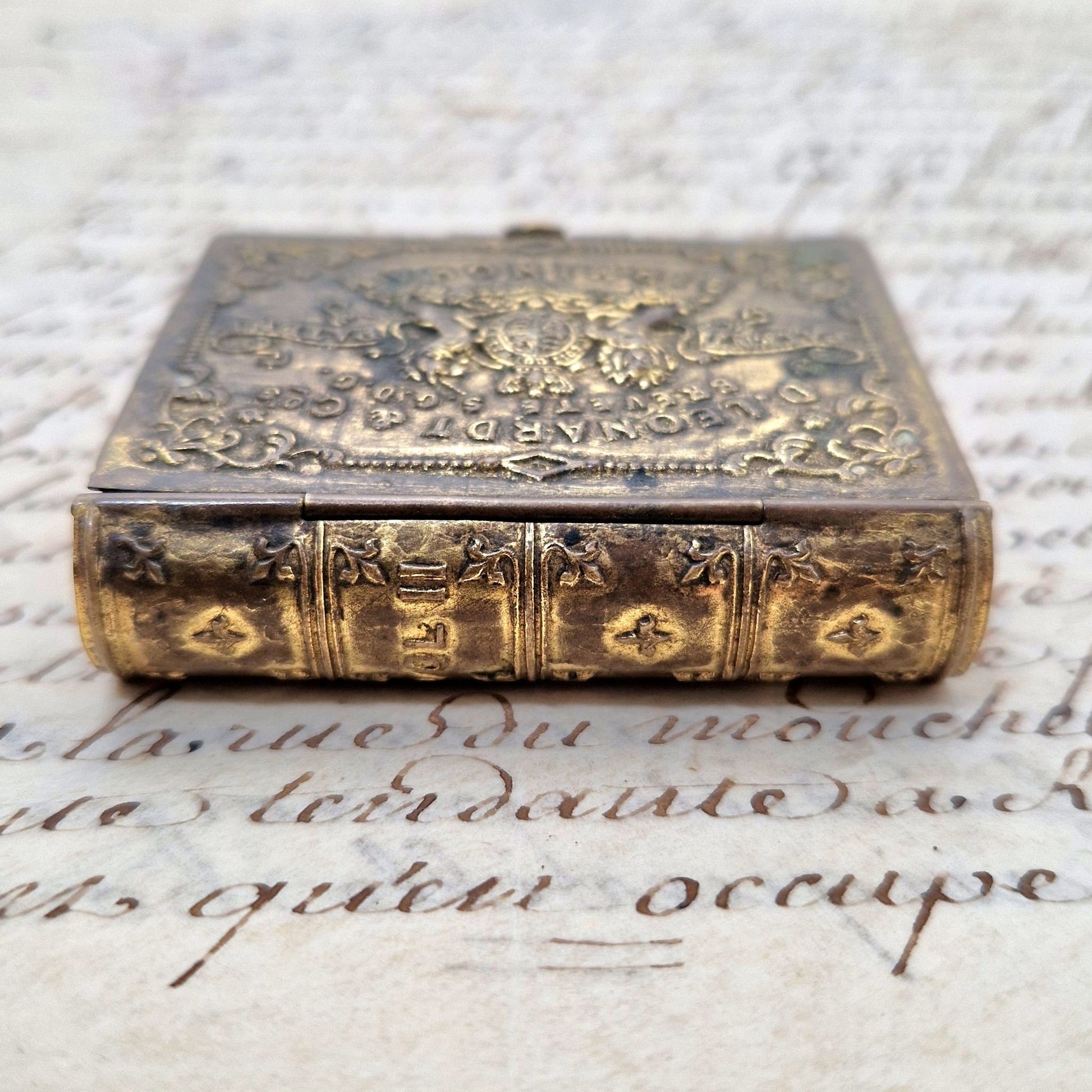 Leonardt Brass Pen Nib Box