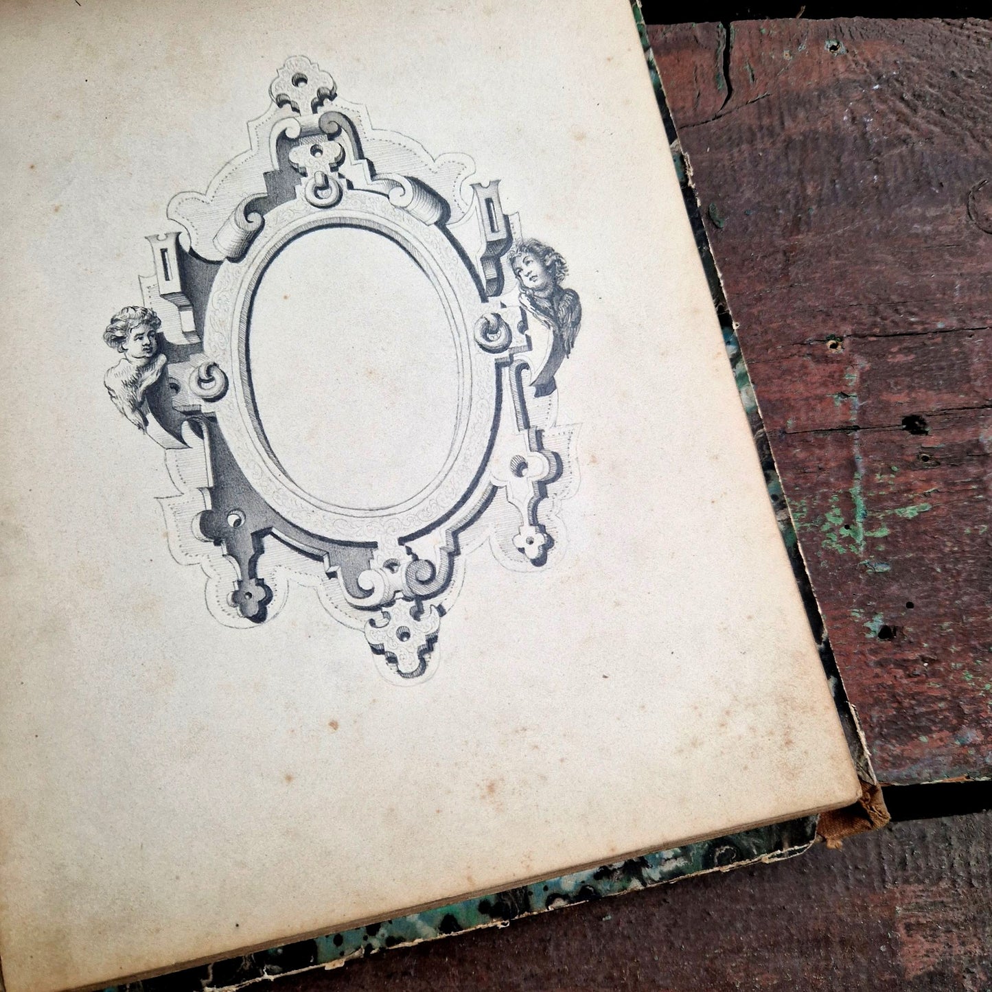 Recueil ornemental ancien de gravures et dessins originaux