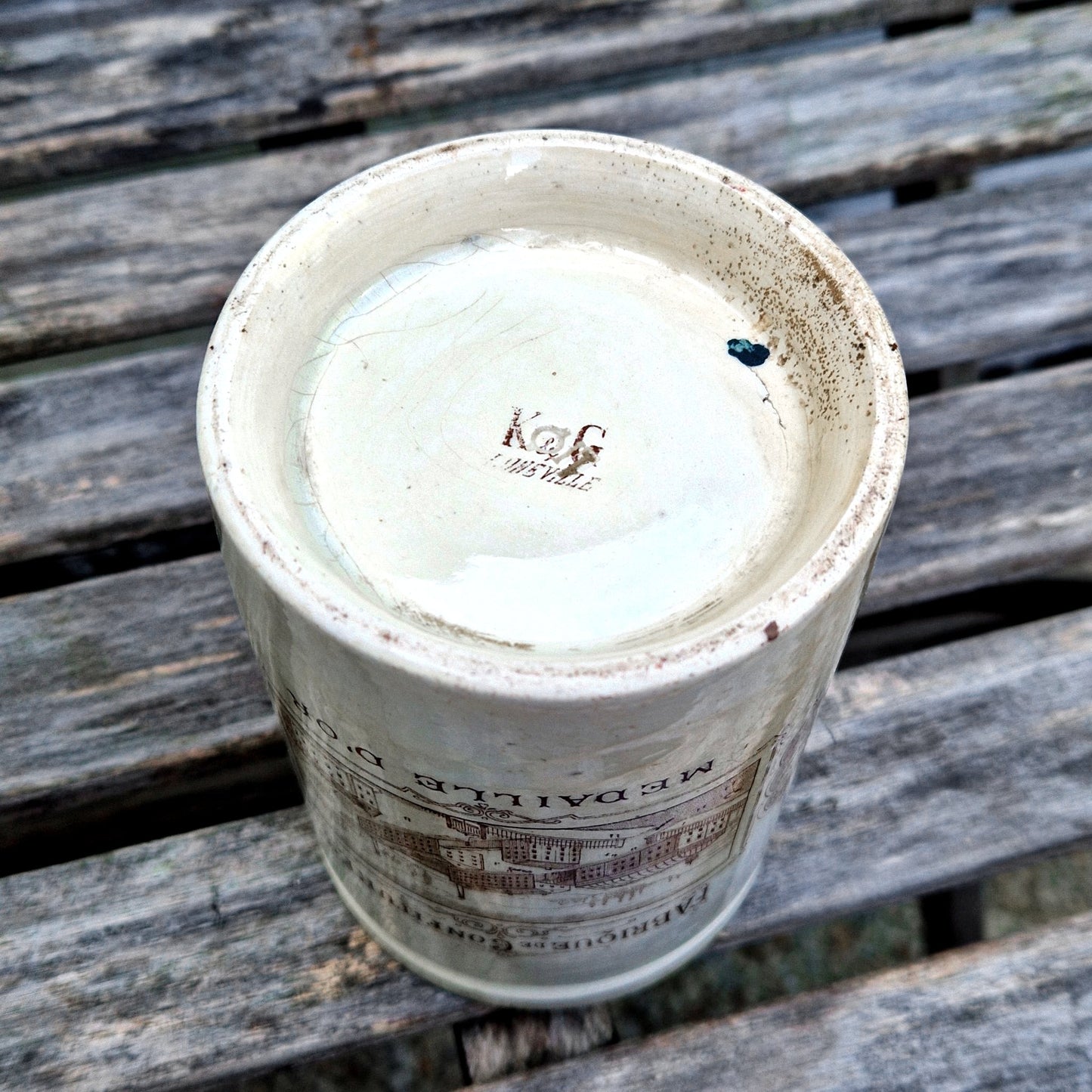 advertising pot jam factory scene