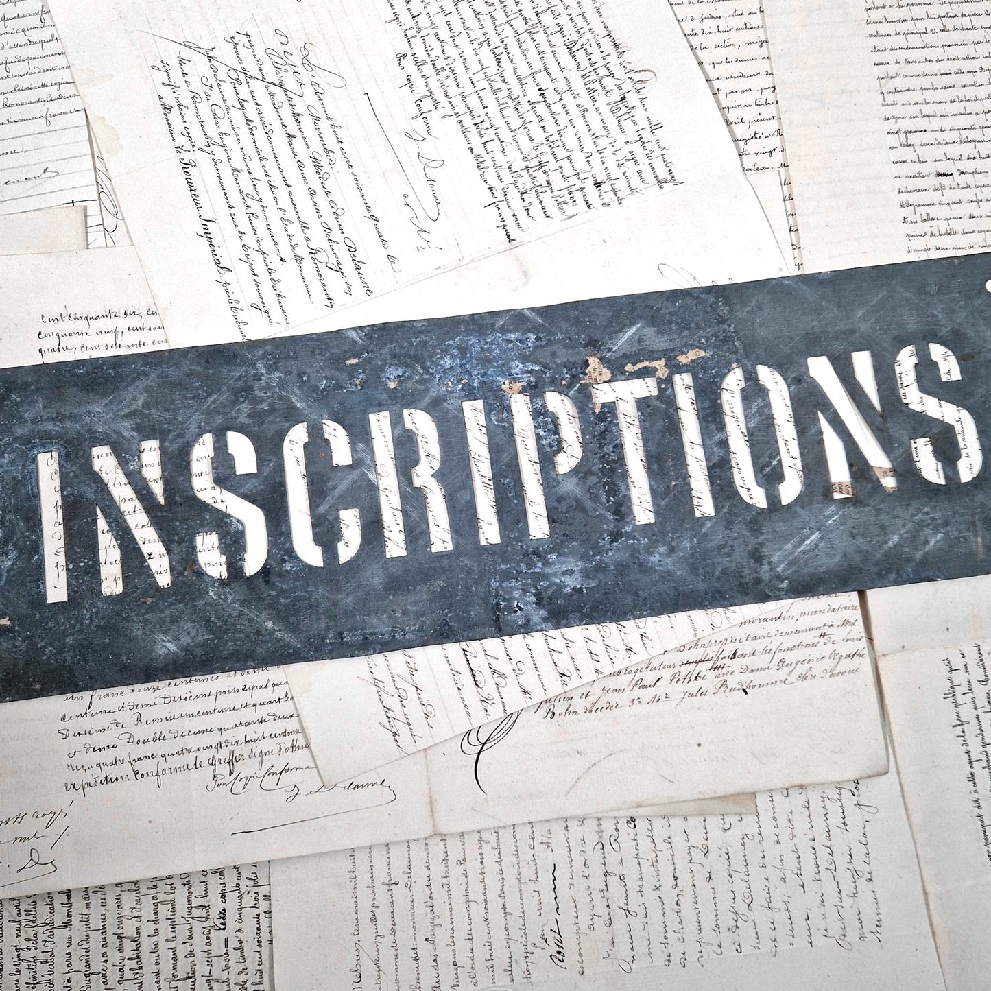 ancien pochoir typographique