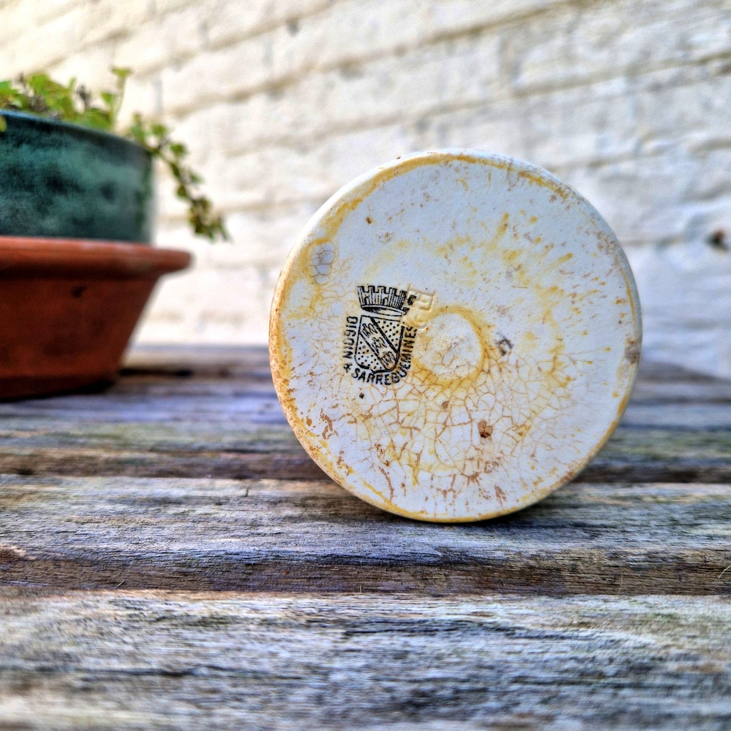 ancien pot en faïence Grey poupon