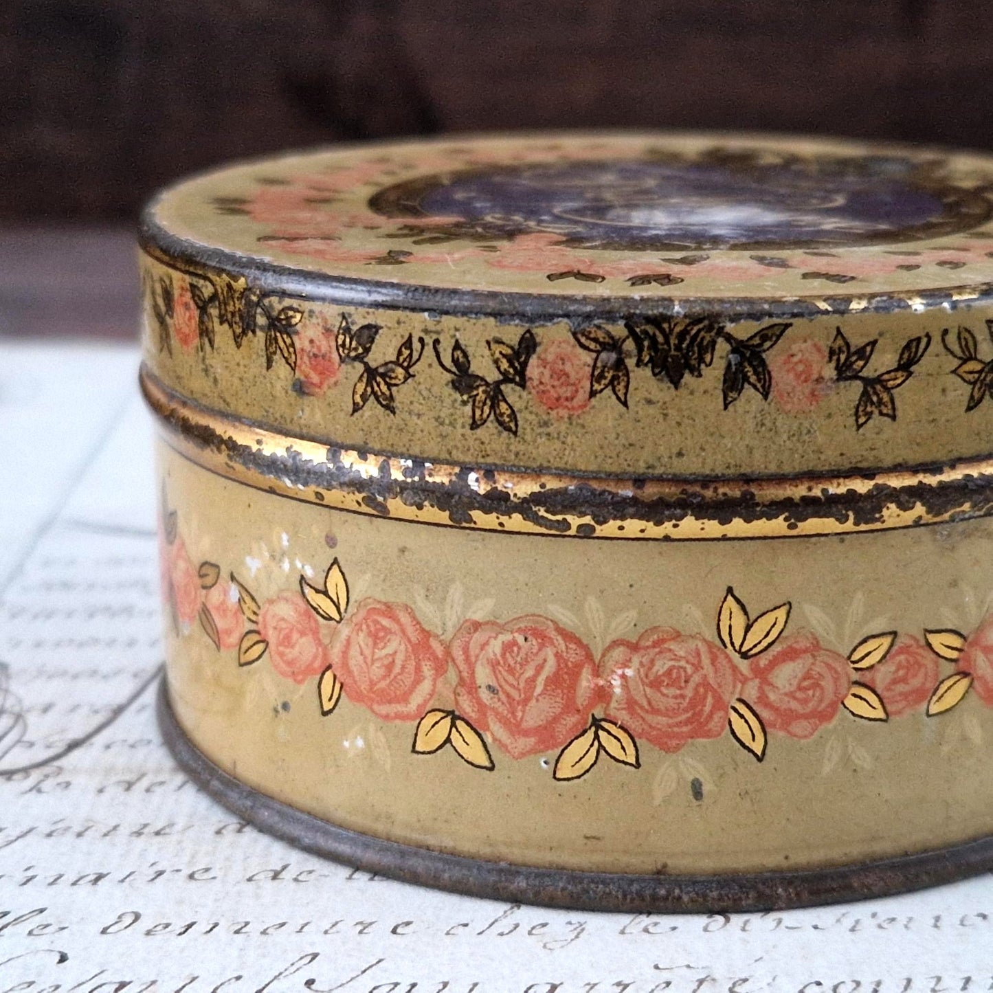 Rare box of "Dufresne - Paris" chocolates, circa 1910