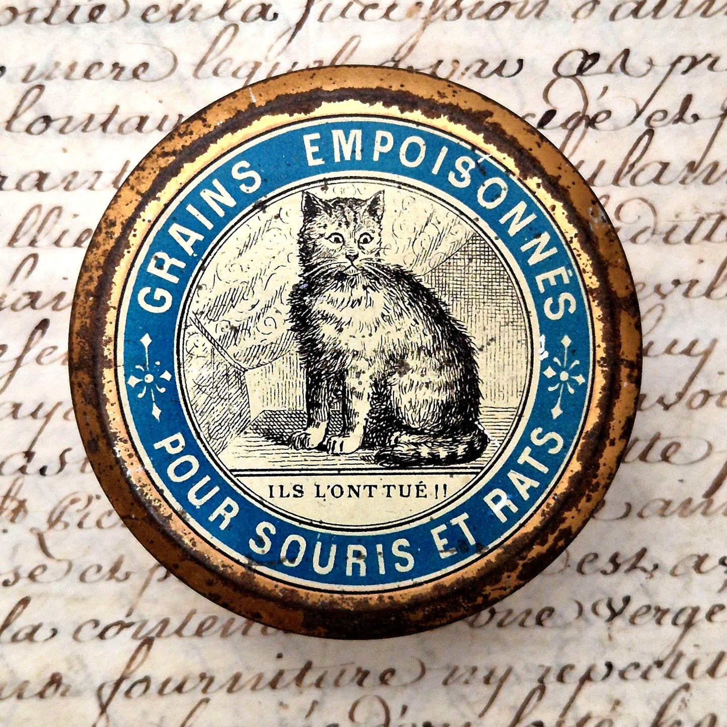 ancienne boite de grains empoisonnés chat