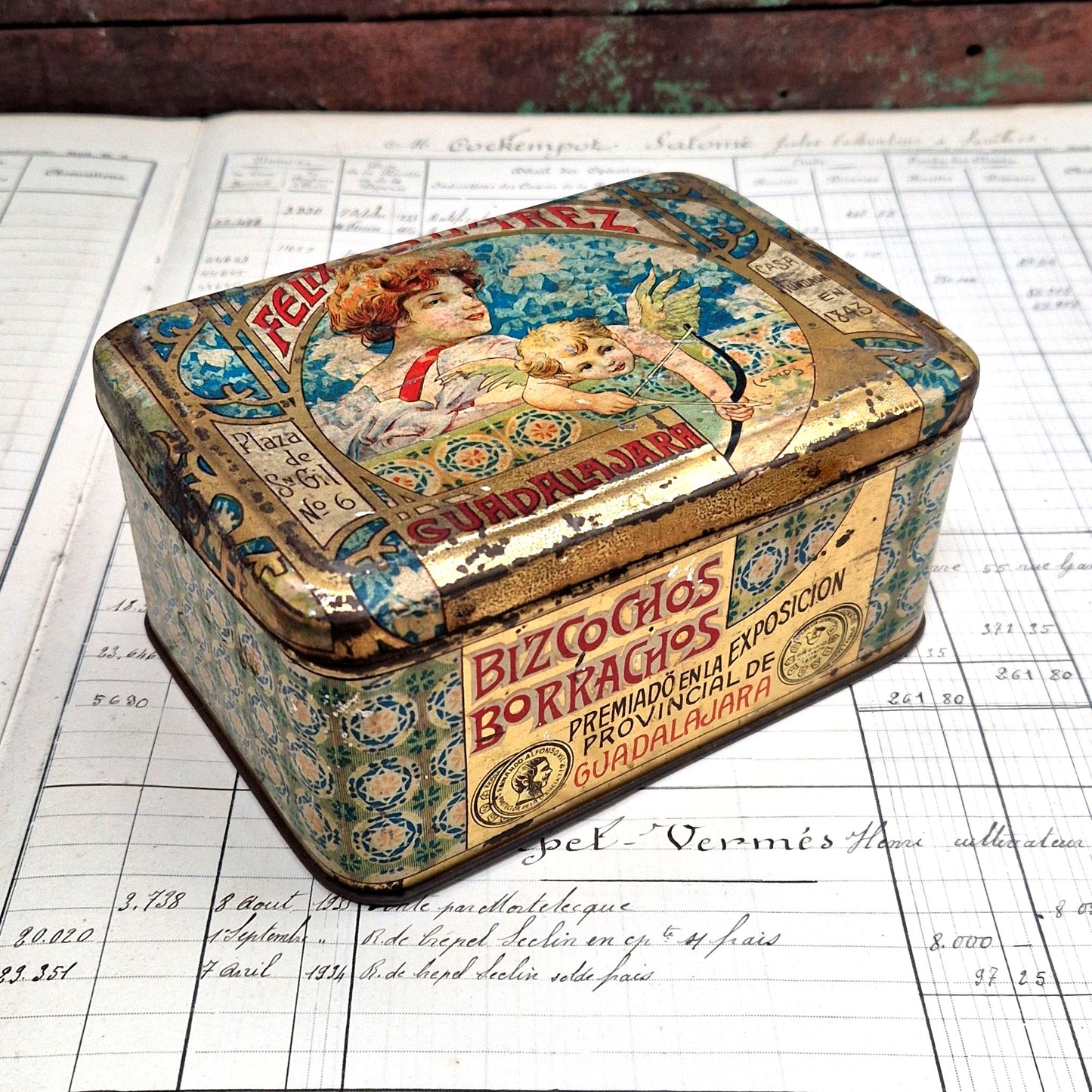 ancienne boite métal art-nouveau espagnole