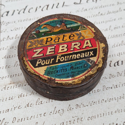 Boîte ancienne « Pâte Zébra – Pour Fourneaux »