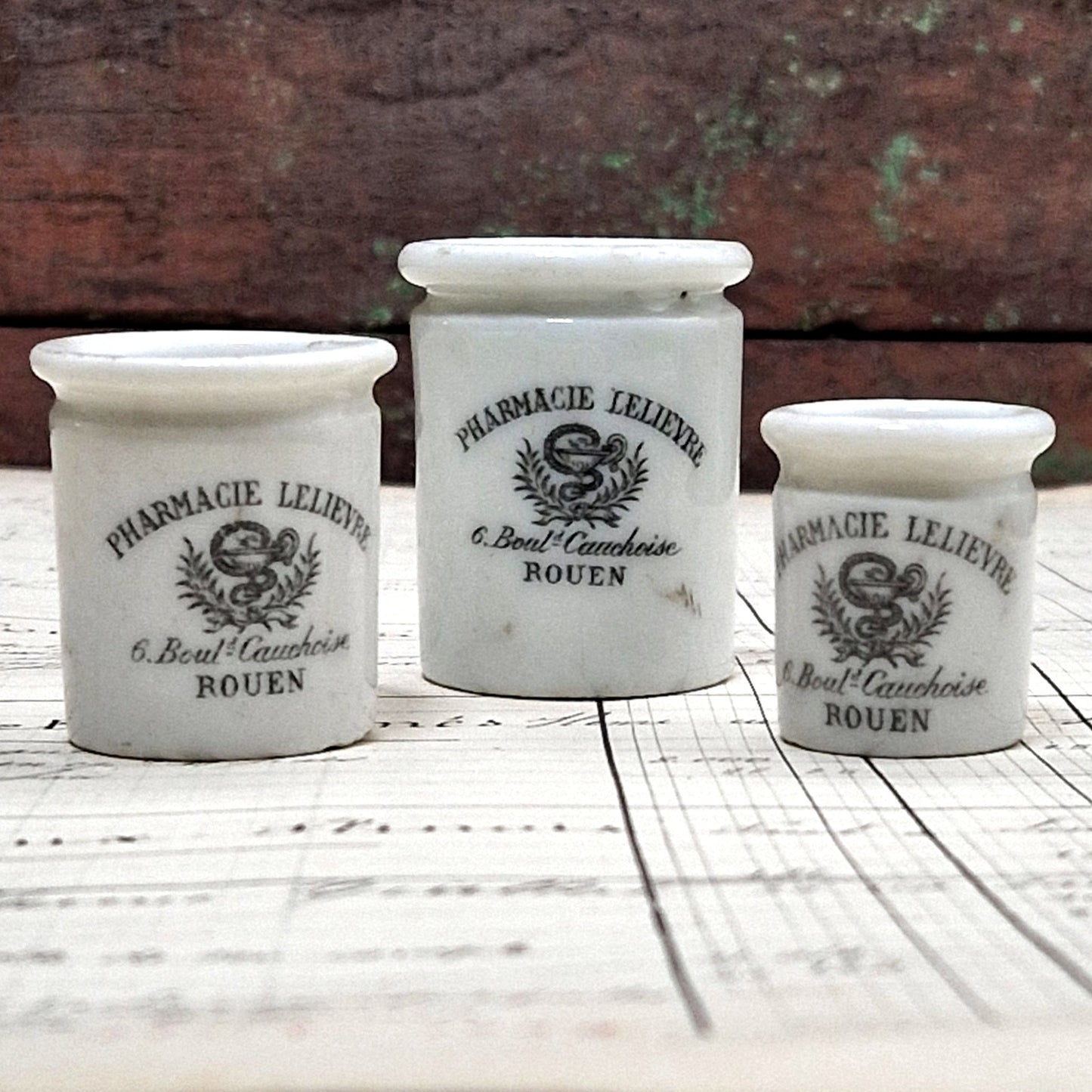 ancienne céramique émaillée pharmacie