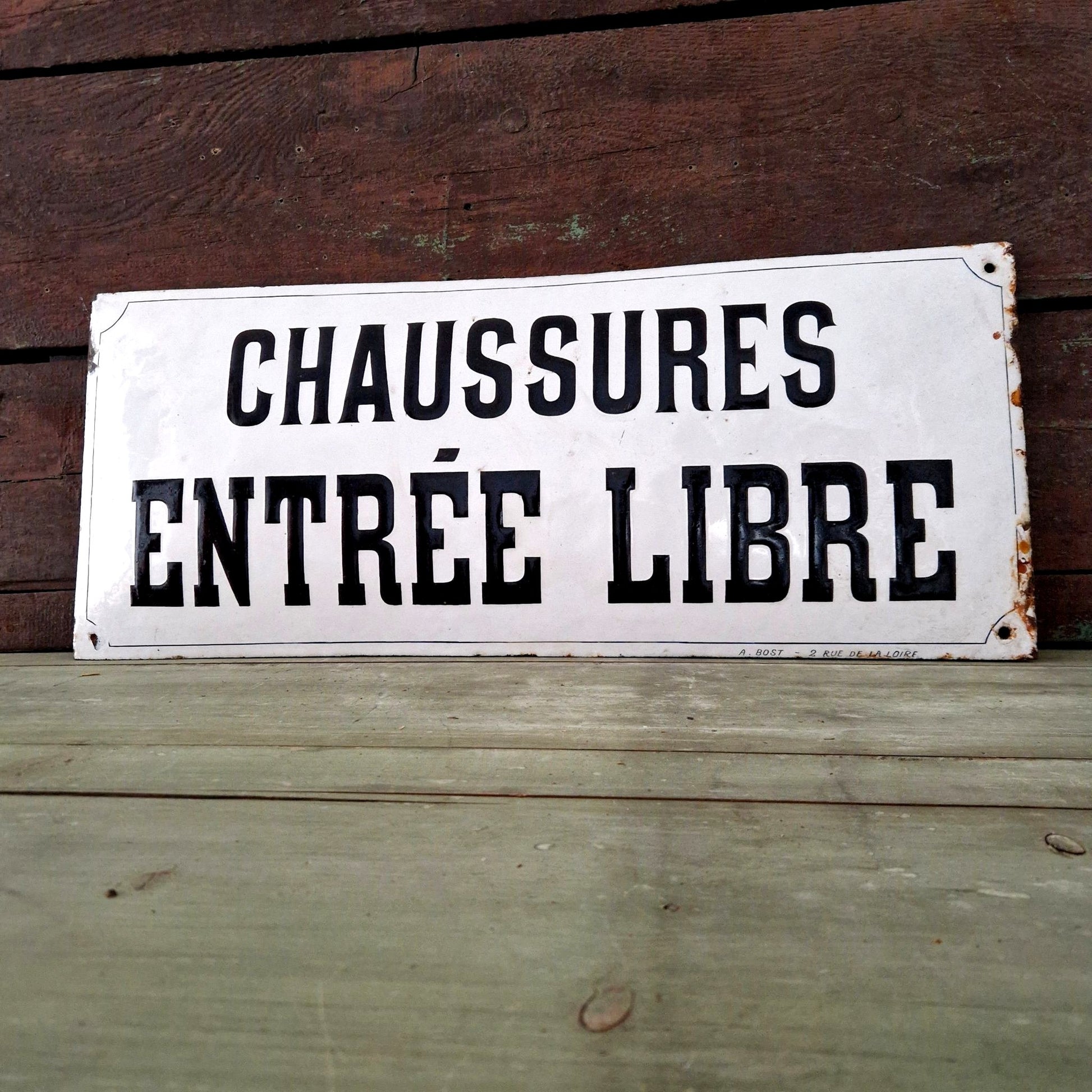 ancienne plaque chaussures emaillee bost