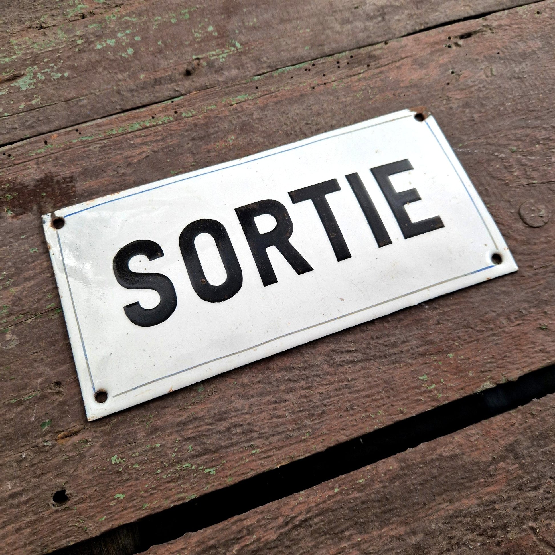 ancienne plaque sortie emaillee