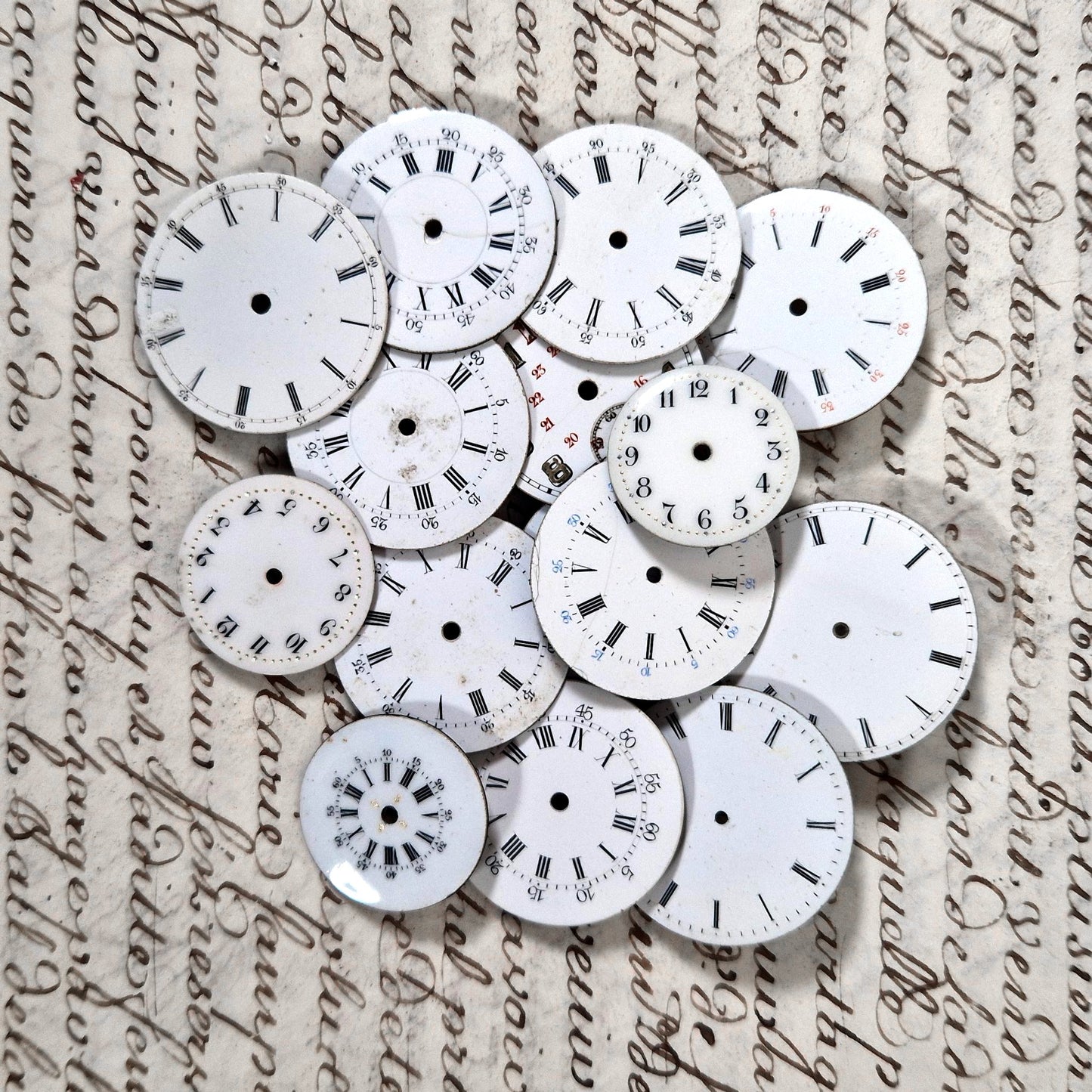 anciens cadrans de montre bon etat