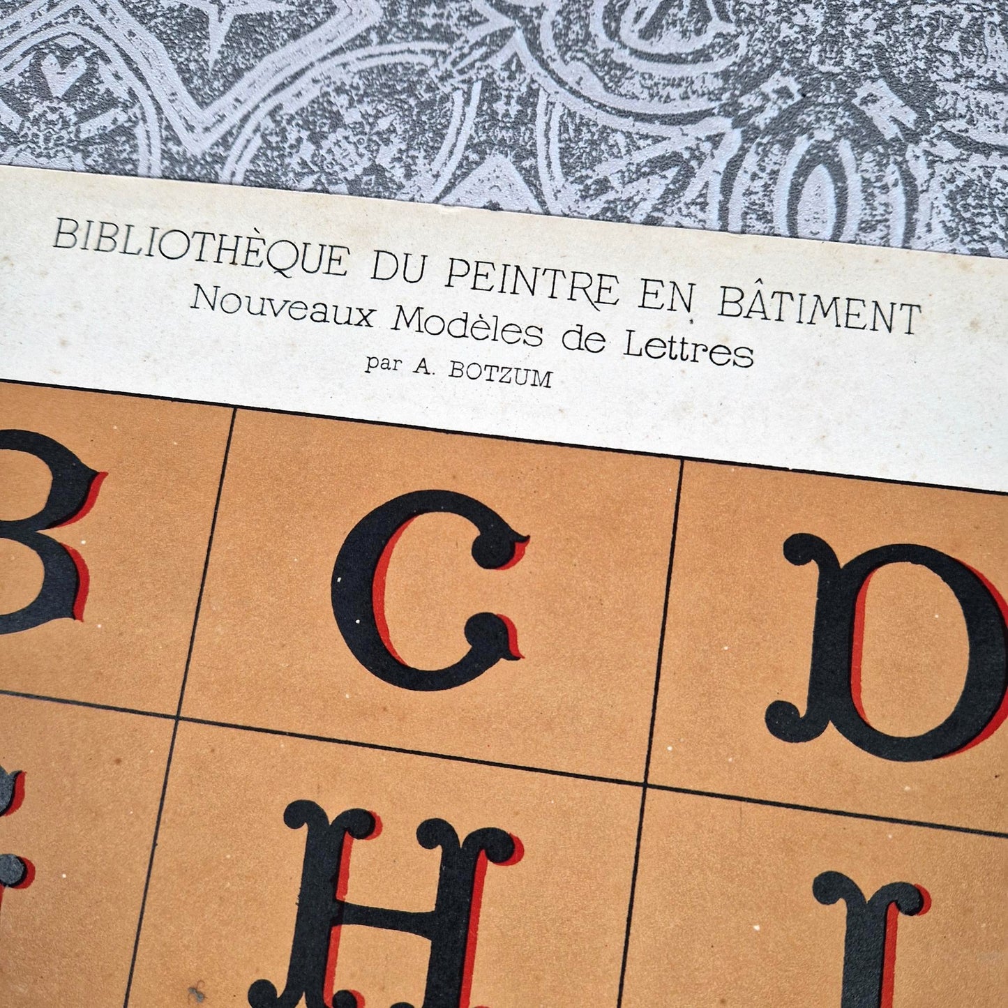 antique boule alphabet typography