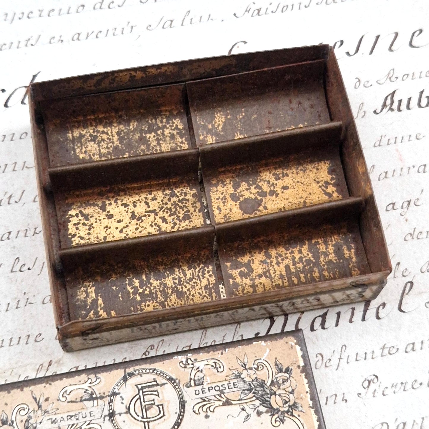 Boîte ancienne « Capsules d’huile de ricin - Effet purgatif »