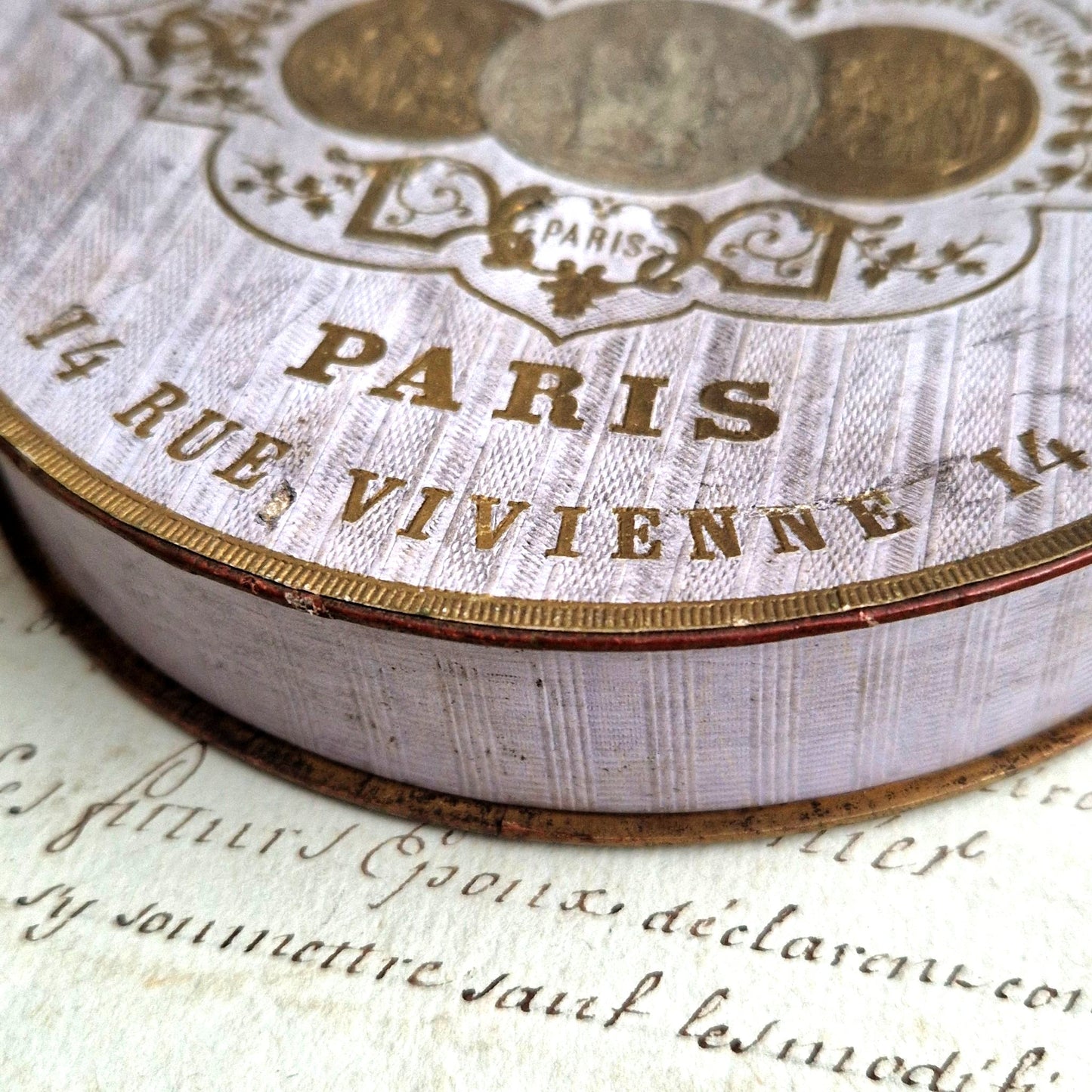 antique chocolate box perron paris napoléon