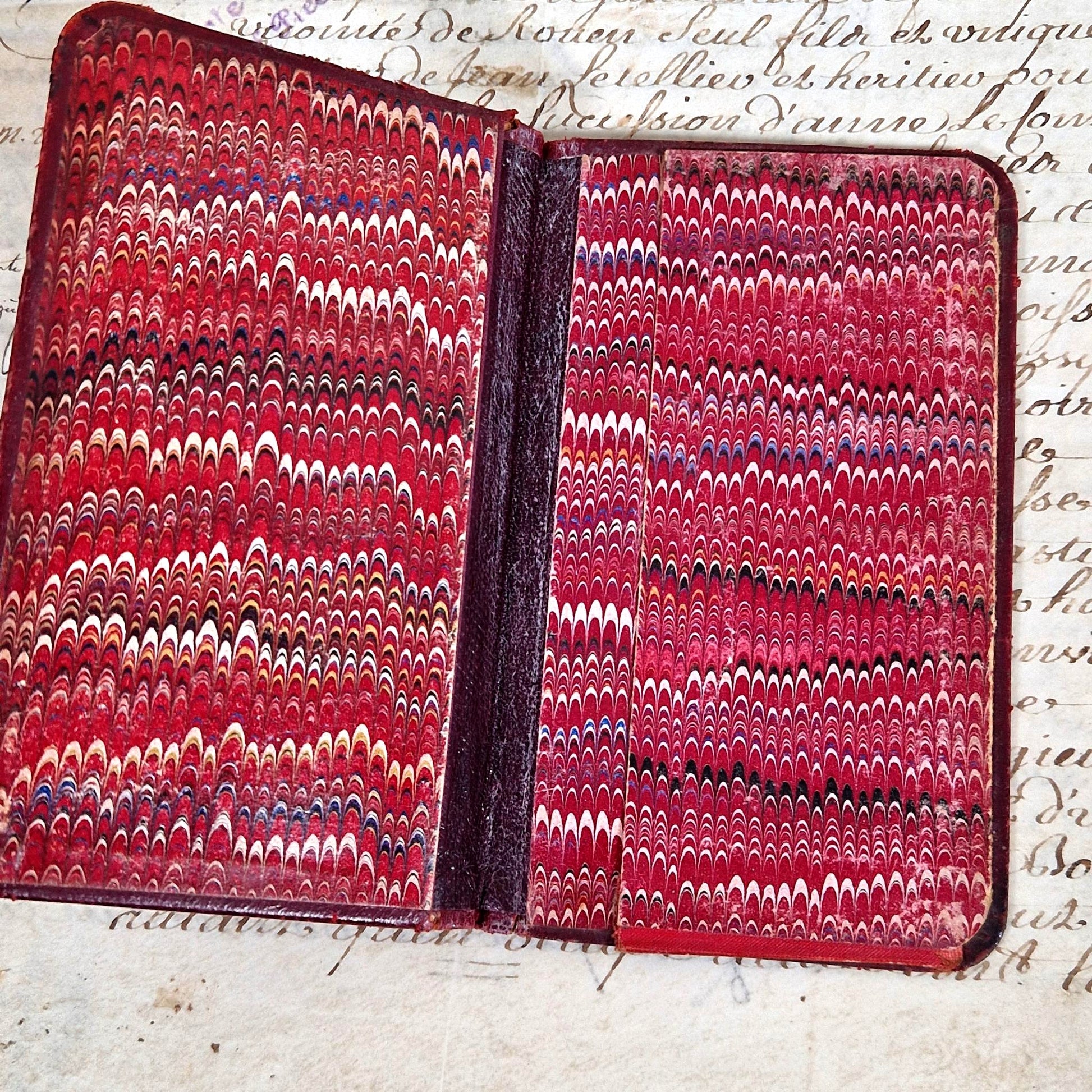 antique continental tyre case