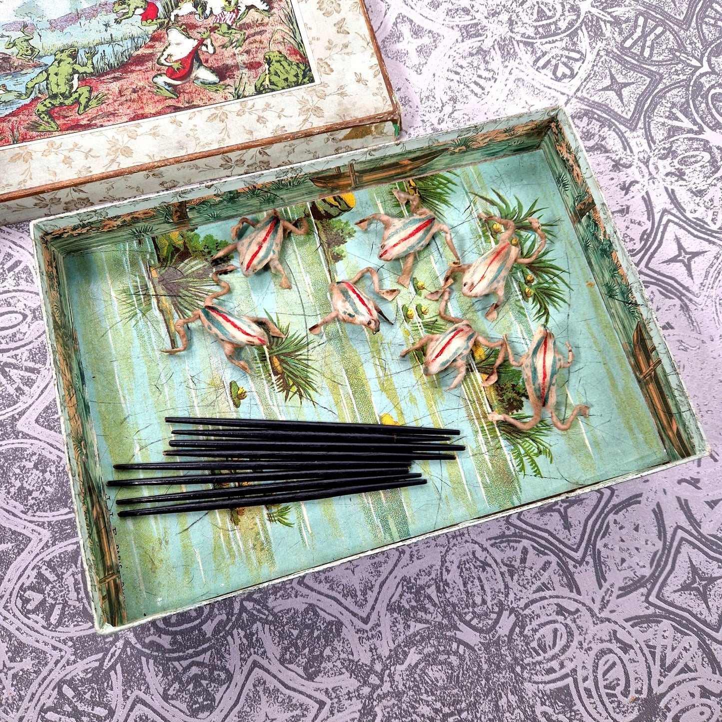 antique frog game france