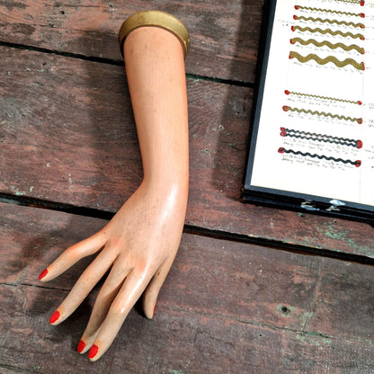 antique glove or jewelry stand