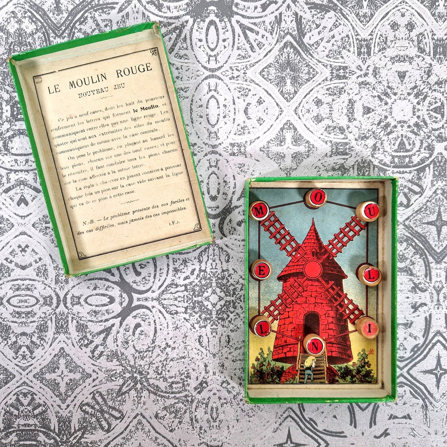 antique letter game moulin